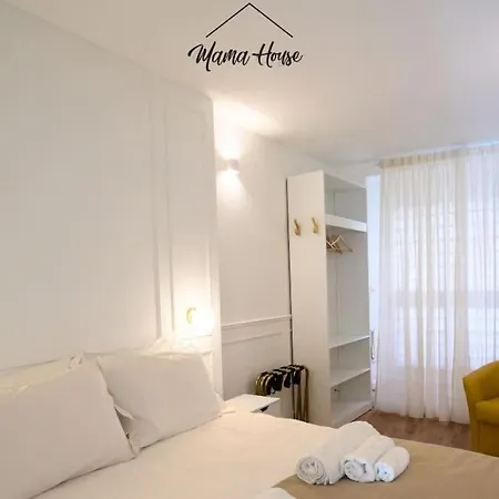 Mama House Cenisio 펜션 *